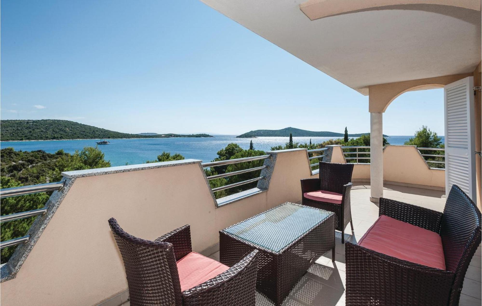 Stunning Apartment In Sevid With Kitchen Luaran gambar